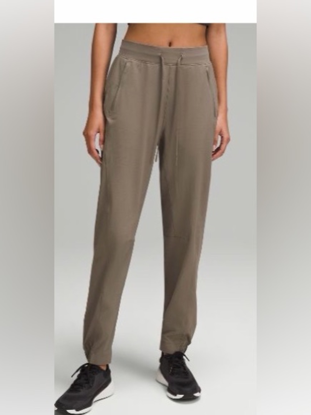 Women’s licensed to train Jogger Pants